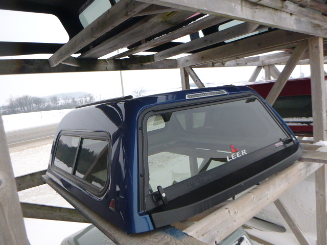 2024 – 2026 Ford Ranger 5′ B3 Atlas Blue Leer180 Truck Cap - Image 2