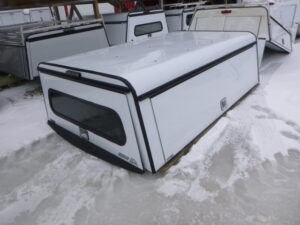 Dodge Ram 8′ White ARE Contractor Truck Cap