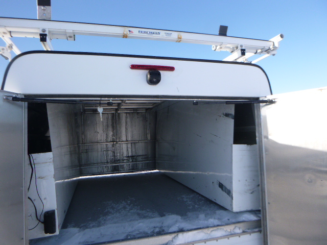 Dodge Ram 8′ White Leer Contractor Truck Cap - Image 6