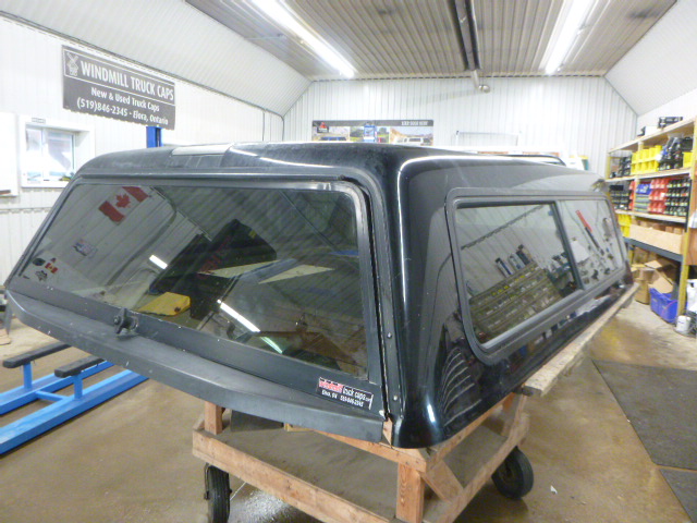 2015 – 2020 Ford F150 6’6 UM Agate Black Contour III Truck Cap
