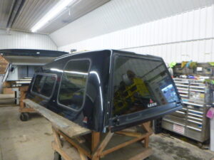 2014 – 2018 GMC Sierra or Chevrolet Silverado 6’6 41 Onyx Black Leer122