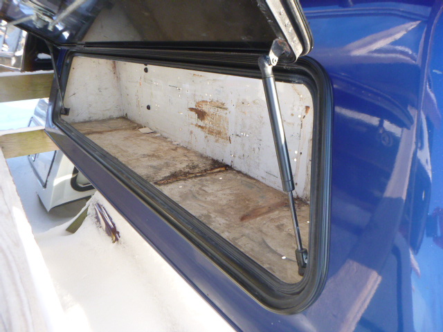 Dodge Ram 6’4 PCL Blue Streak ARE Truck Cap - Image 7