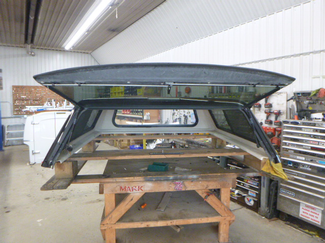 GMC Sierra 5’8 41 Black Contour III ARE Truck Cap - Image 3