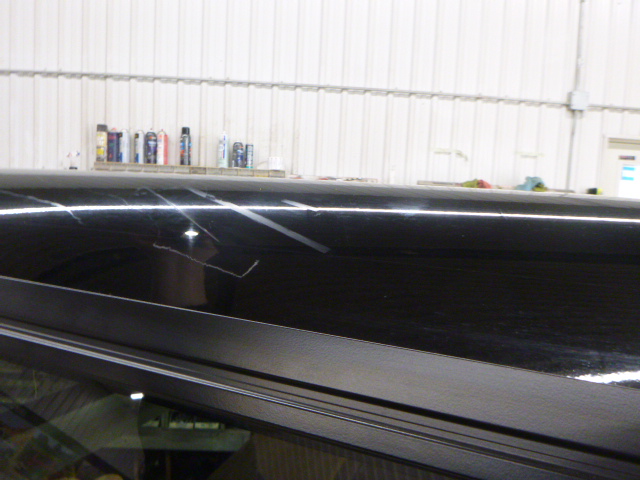 GMC Sierra 5’8 41 Black Contour III ARE Truck Cap - Image 4