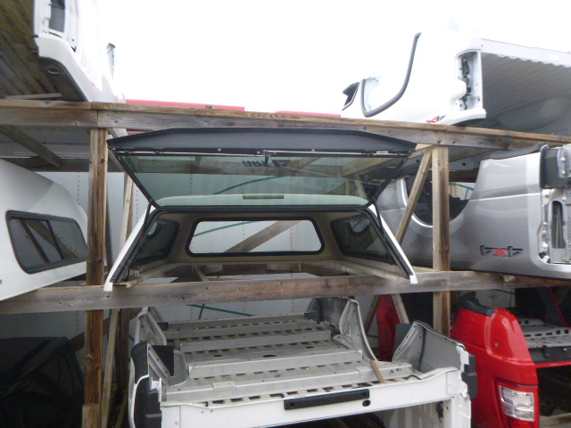 Ford F150 6’6 YZ Oxford White ARE Truck Cap - Image 3