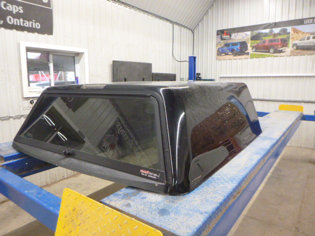 Dodge Ram 1500 New Body Style 5’7 PXJ Diamond Black Contour III Truck Cap - Image 2