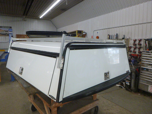 Dodge Ram 6’4 White Swiss Contractor Truck Cap