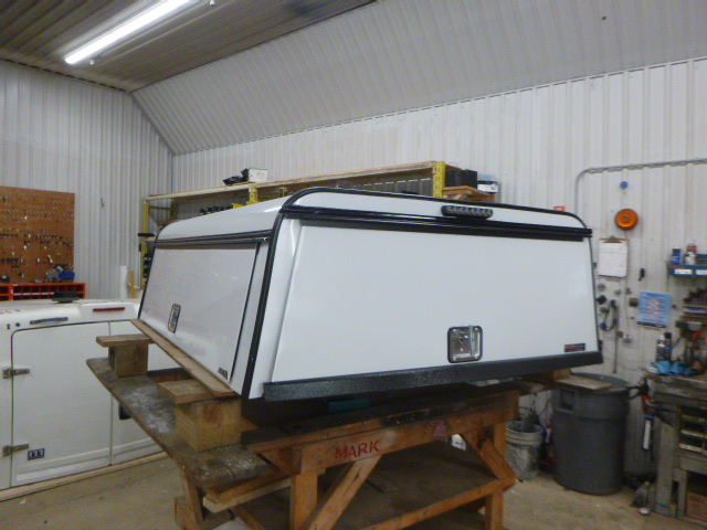 Toyota Tacoma 6’2 White ARE Contractor Truck Cap - Image 2