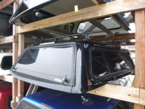 Dodge Ram 6’4 PXJ Diamond Black Leer100RCC Truck Cap