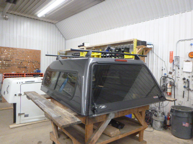 Ford Ranger 6′ CX Grey Midrise Jason Truck Cap