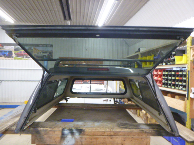 Ford Ranger 6′ CX Grey Midrise Jason Truck Cap - Image 3