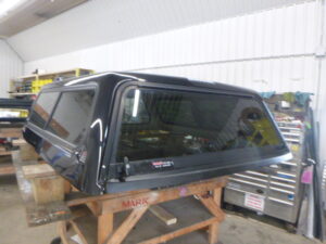 Dodge Ram 6’4 CREW Cab PXR Brilliant Black Leer Legend Truck Cap
