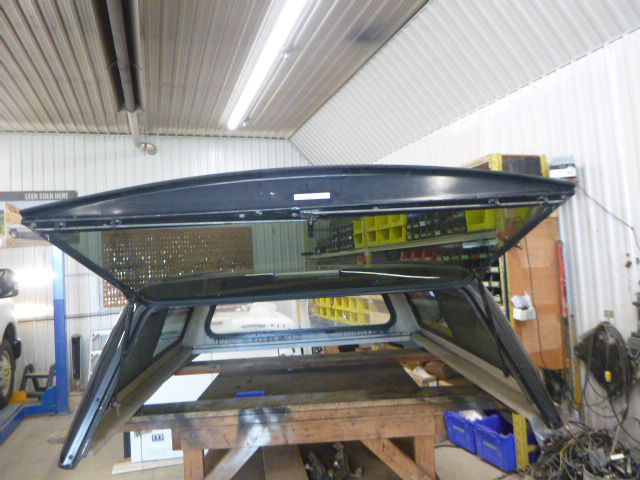 Dodge Ram 6’6 CREW Cab PXR Brilliant Black Contour III Truck Cap - Image 3