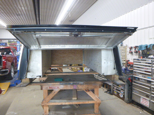 GMC Sierra or Chevrolet Silverado 6’6 Black ARE Contractor Truck Cap - Image 3