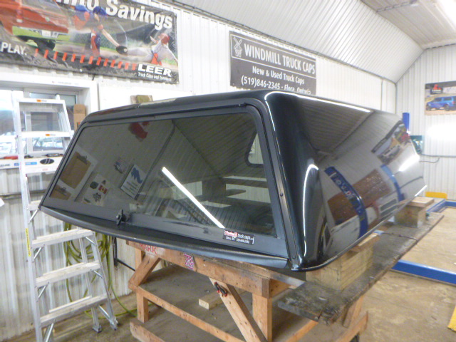 Dodge Ram 6’4 PXR Brilliant Black Contour III Truck Cap - Image 2