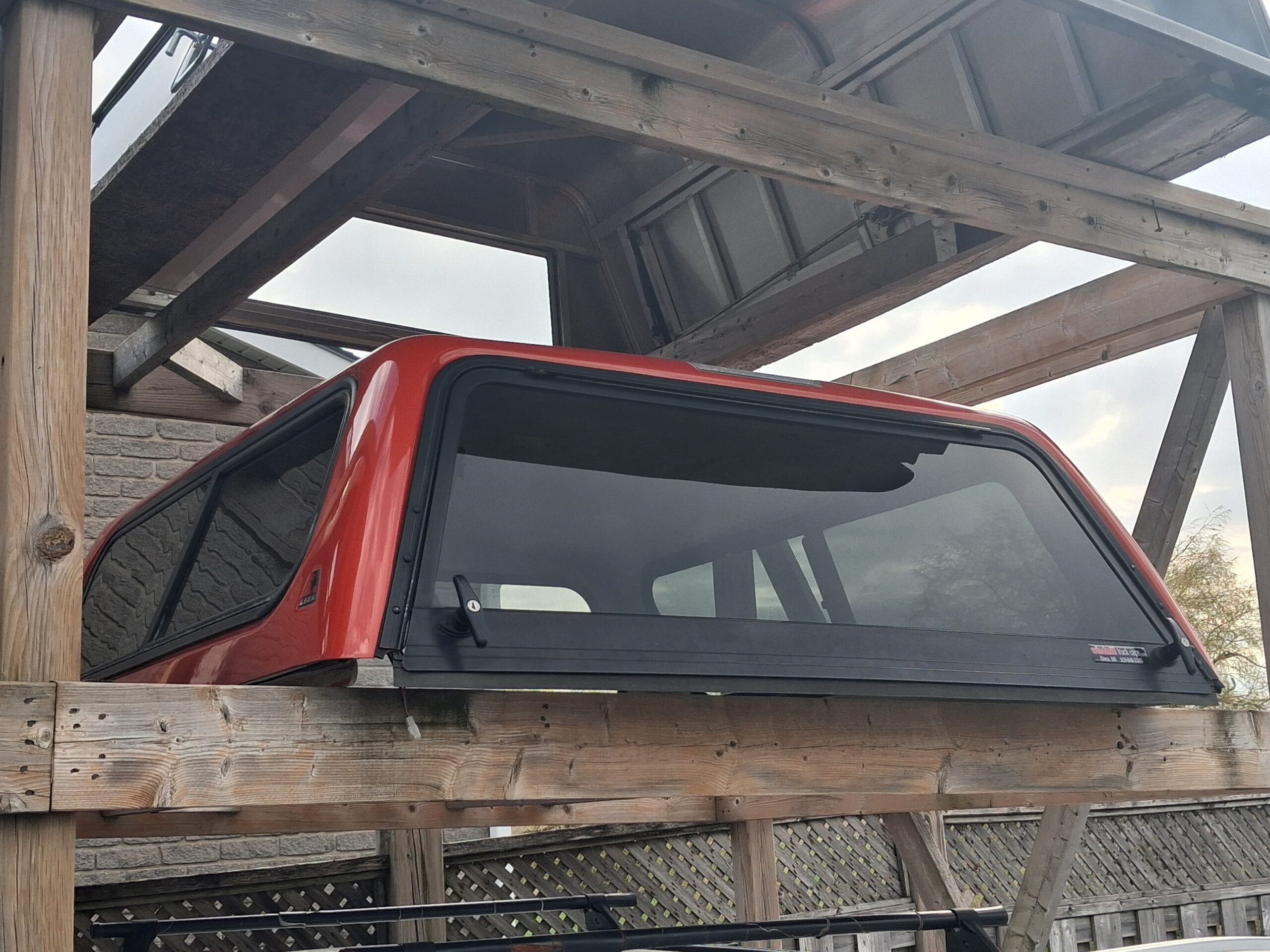 Chevrolet Colorado or GMC Canyon 5’2 74 Victory Red Leer100R Truck Cap - Image 2