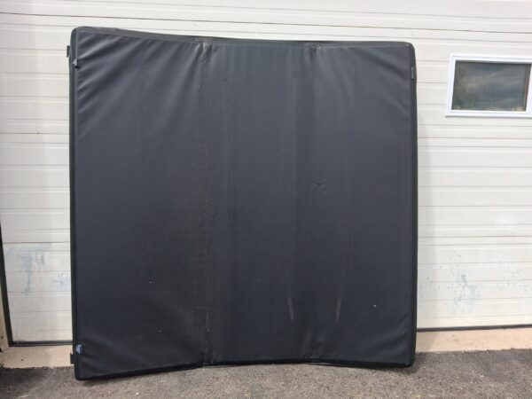 Chevrolet Silverado or GMC Sierra 5’8 Soft Tonneau Cover