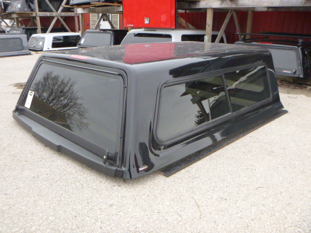 Ford Superduty 6’9 NEW UM Agate Black Ranch Echo Truck Cap