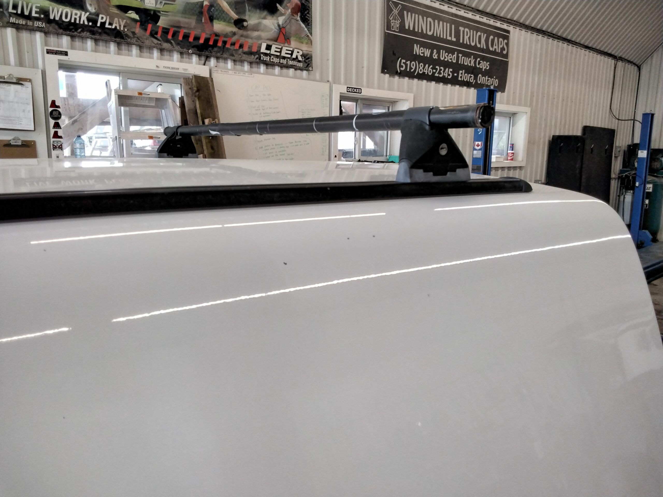 Toyota Tacoma 6’2 040 Super White ARE Truck Cap - Image 8