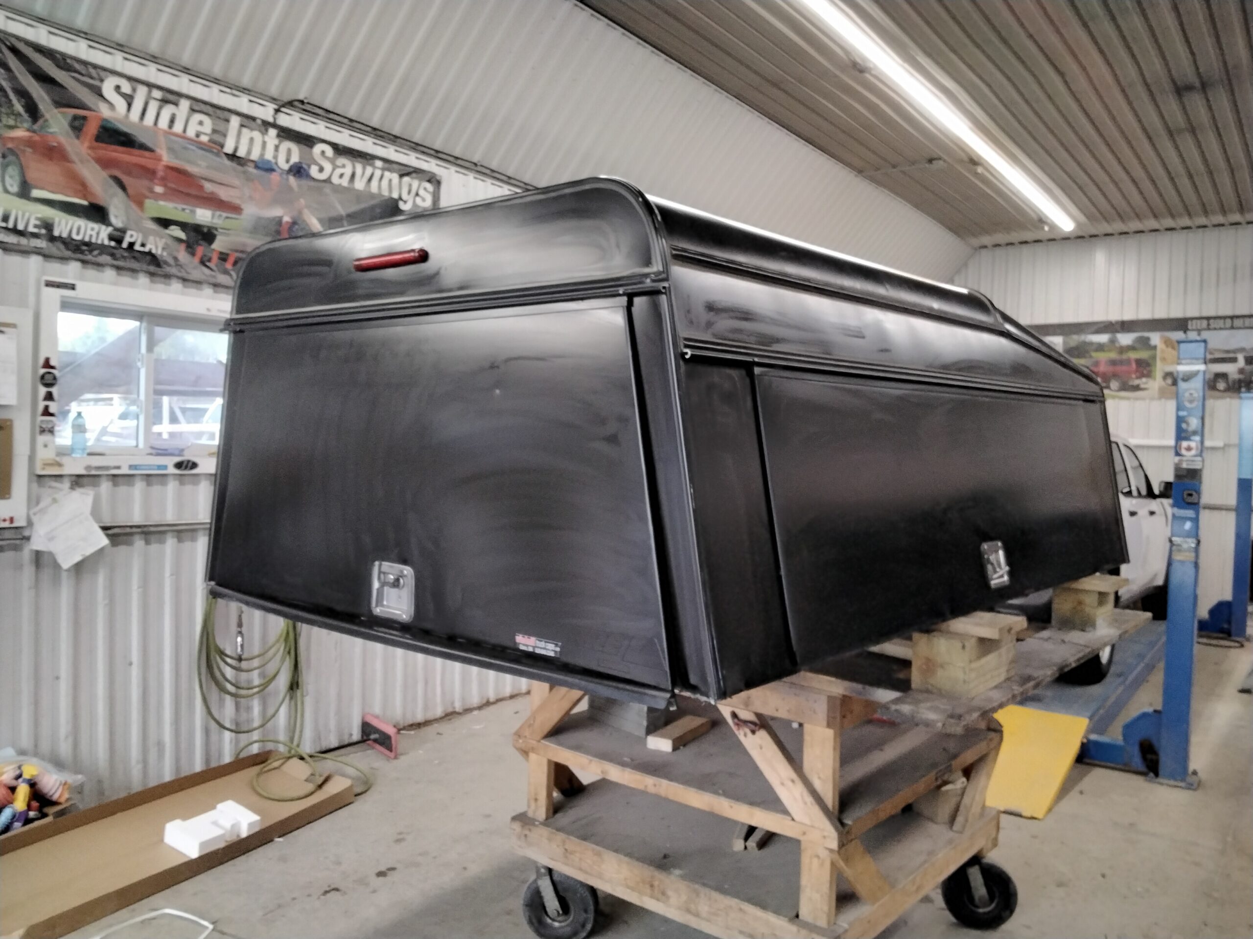 Chevrolet Silverado or GMC Sierra 8′ Black ARE Contractor Truck Cap - Image 2
