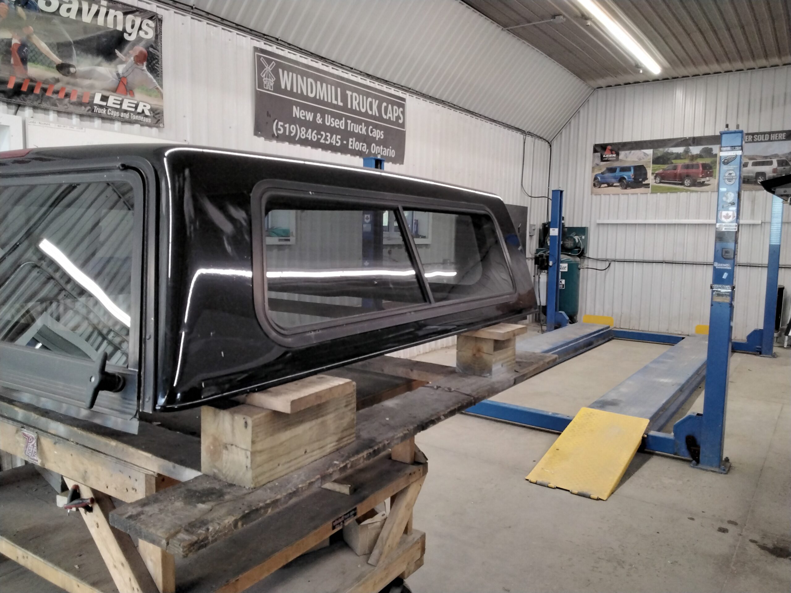 Ford F150 6’6 UA Ebony Black Contour III Truck Cap - Image 2
