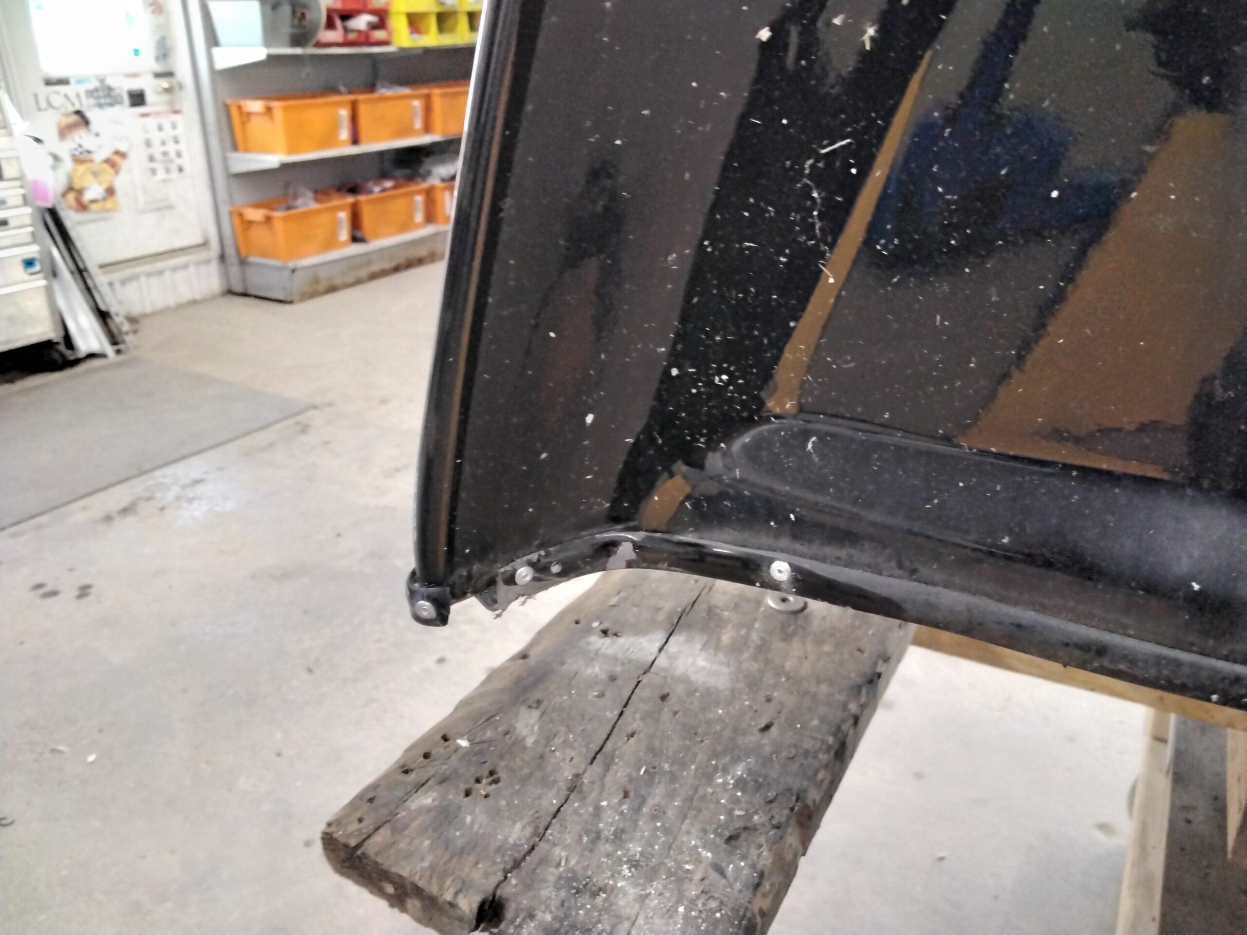Ford F150 6’6 UA Ebony Black Contour III Truck Cap - Image 7