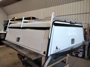 Dodge Ram 6’4 White Leer Contractor Truck Cap
