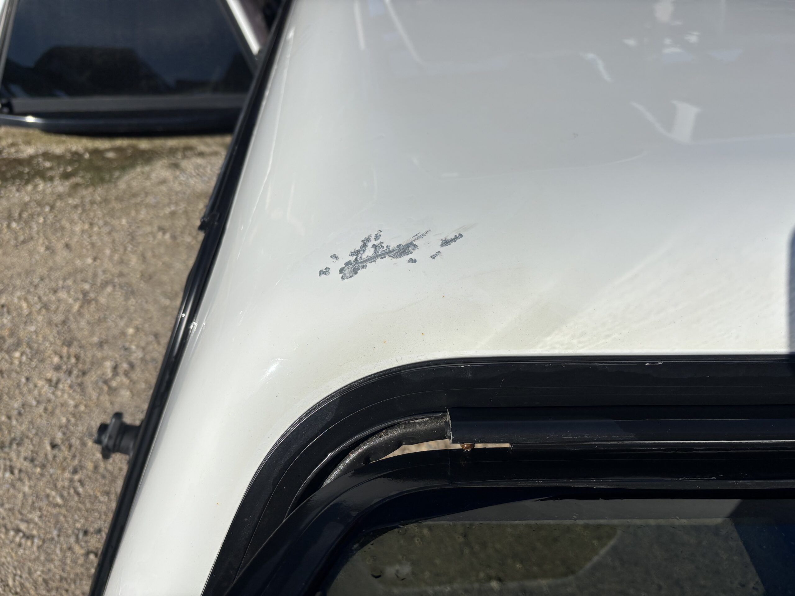 Ford F150 6’6 YZ Oxford White ARE Truck Cap - Image 4