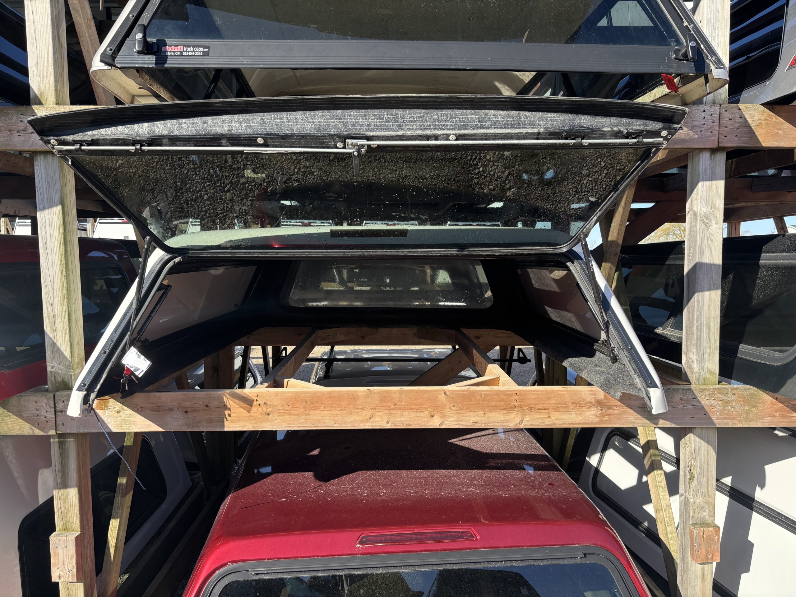 Ford F150 6’6 YZ Oxford White ARE Truck Cap - Image 3