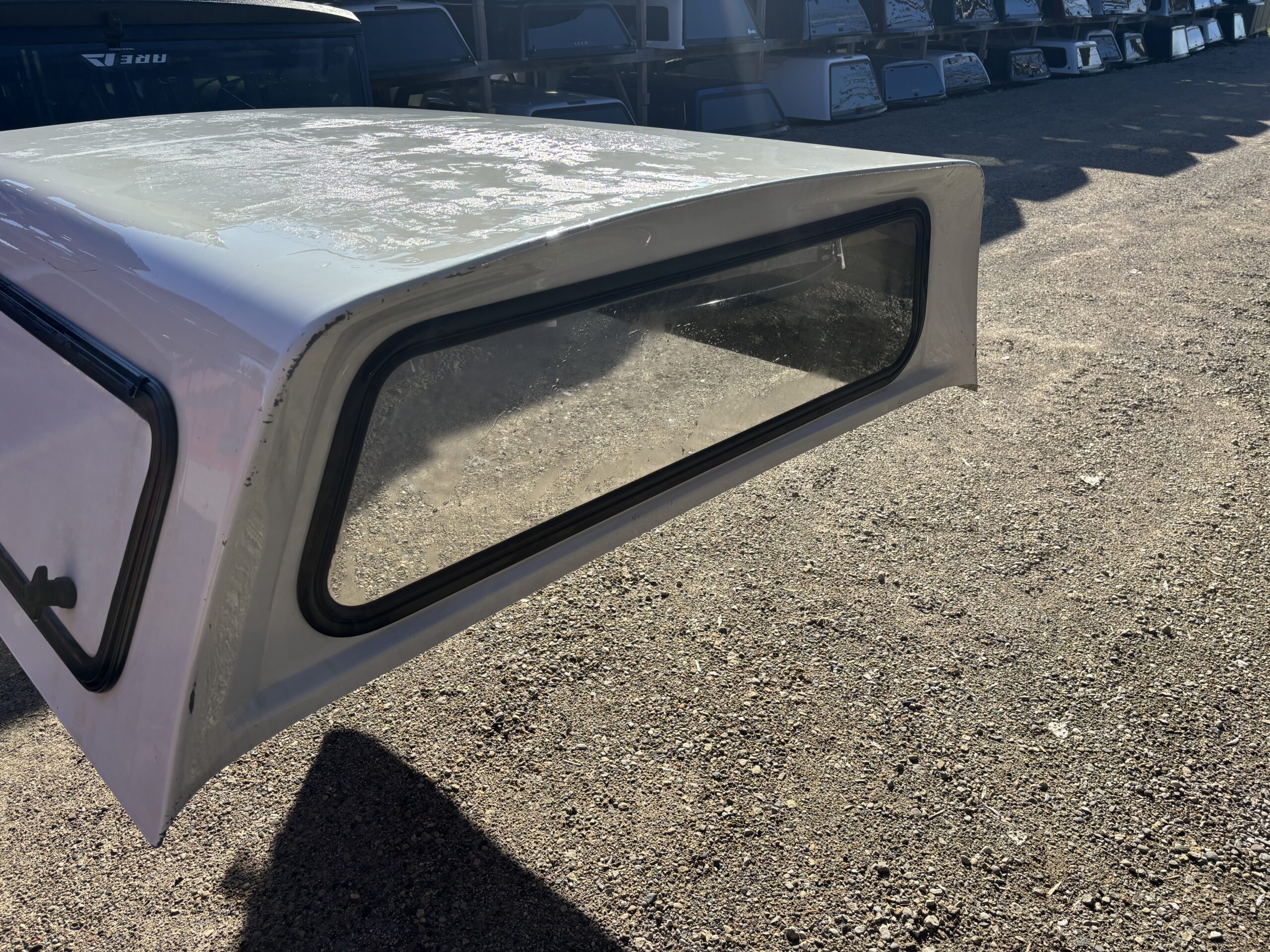 Ford F150 6’6 YZ Oxford White ARE Truck Cap - Image 10