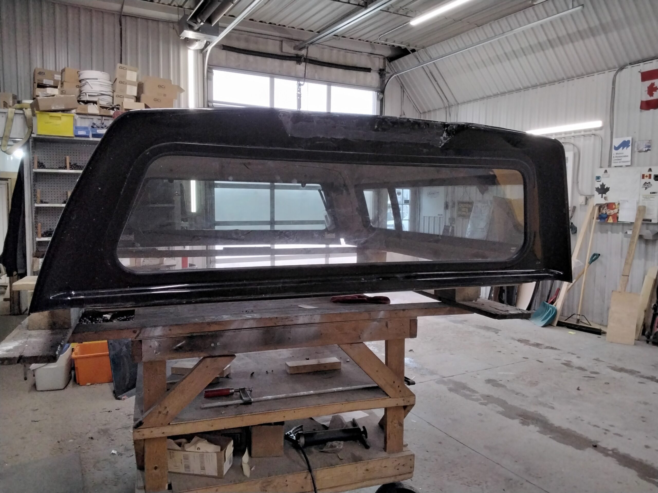 Toyota Tundra 6’6 202 Black Leer100XL Truck Cap - Image 4