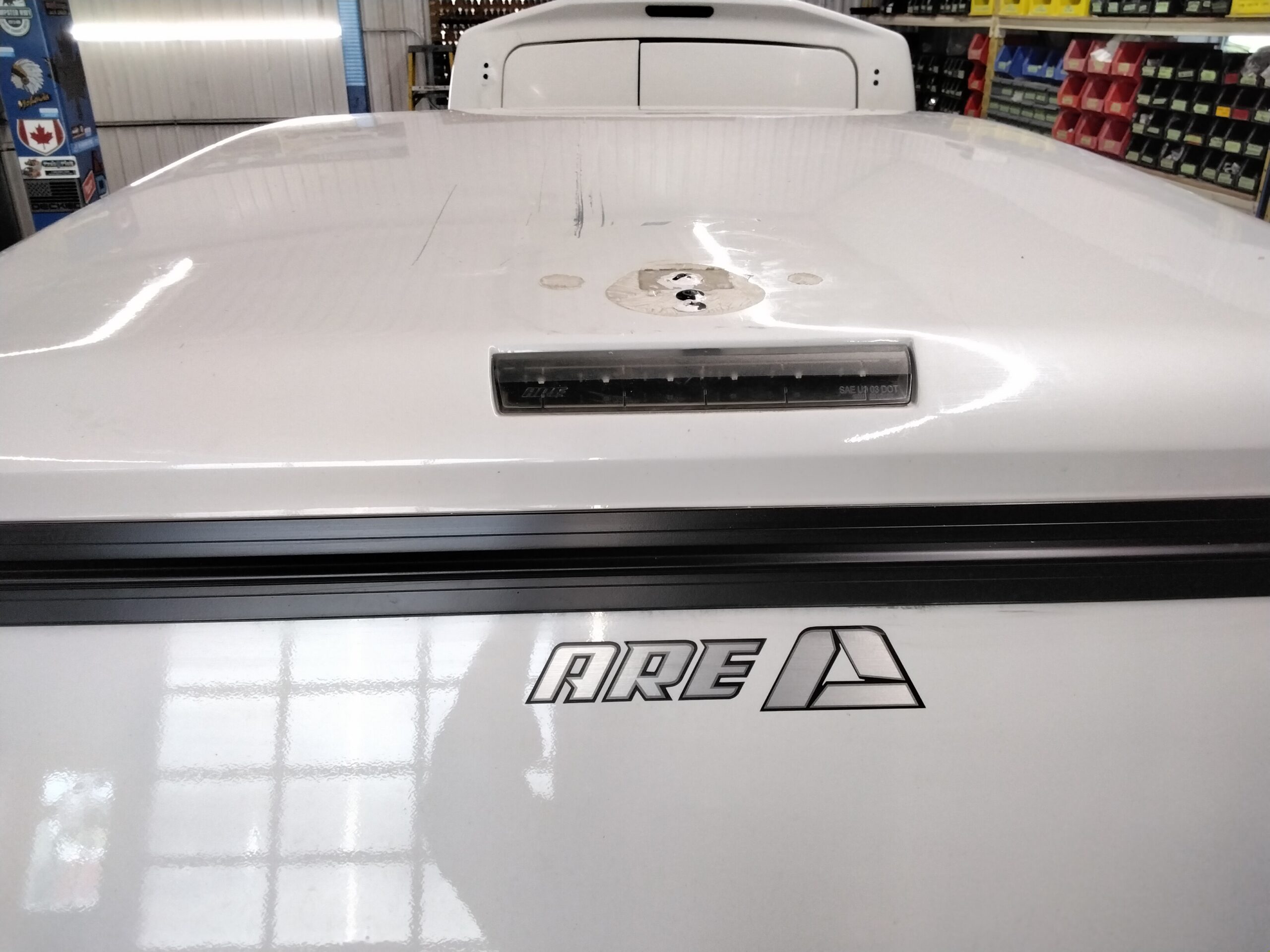 Dodge Ram 5’7 PWD Ivory ARE Midrise Truck Cap - Image 4