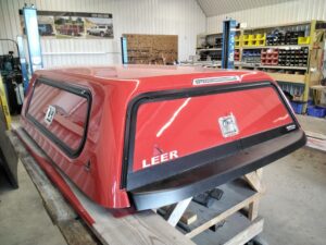 2023 – 2026 Chevrolet Colorado 5’2 8774 Flame Red Leer100RCC Truck Cap