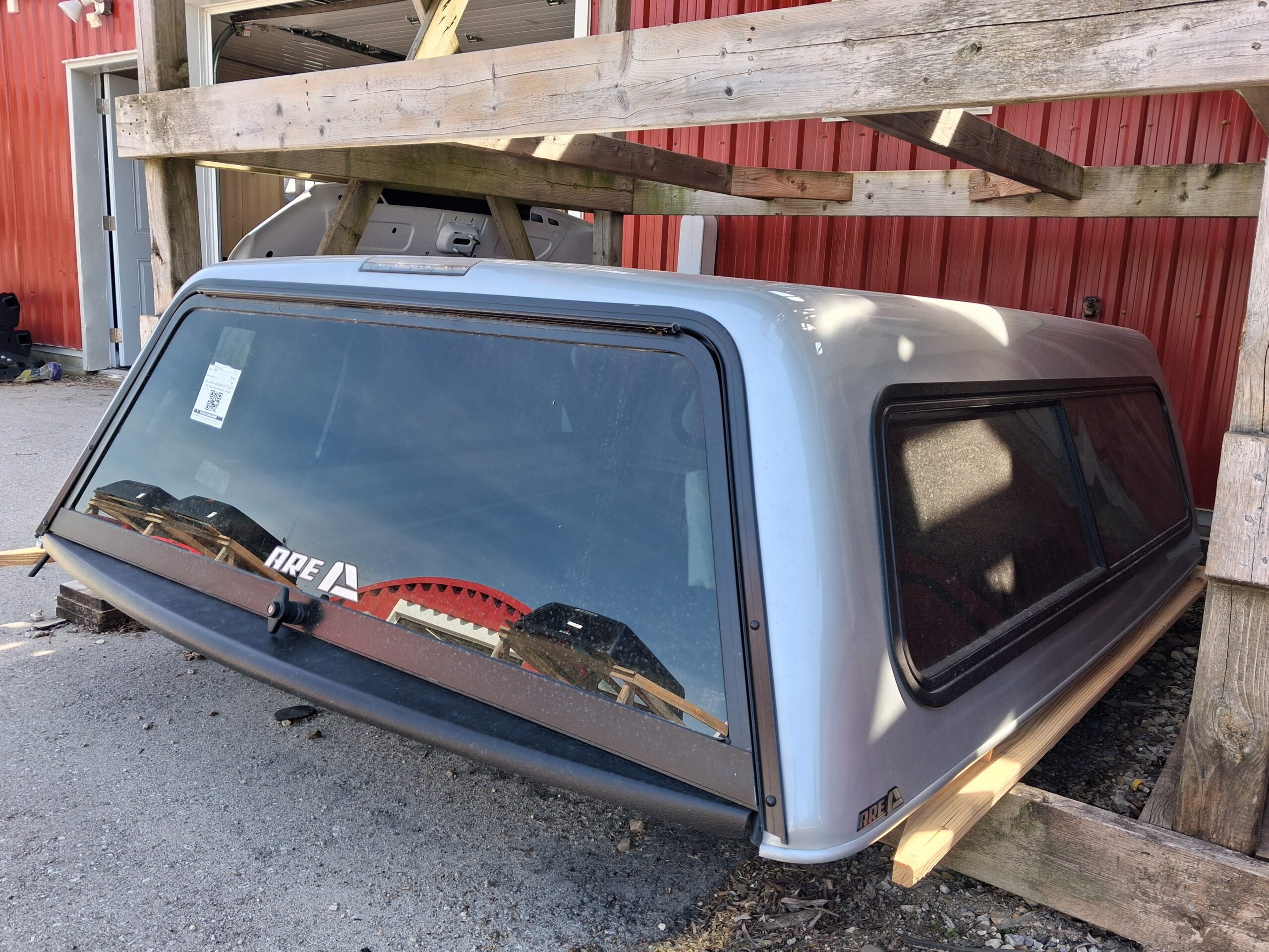 Dodge Ram 6’4 CREW Cab PSE Triple Nickel Silver ARE Truck Cap - Image 2