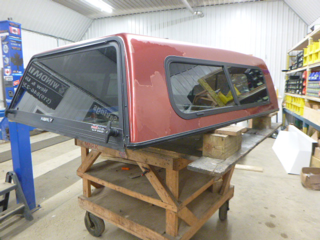 2002 – 2008 Dodge Ram 6’4 Red Hawk Truck Cap - Image 2