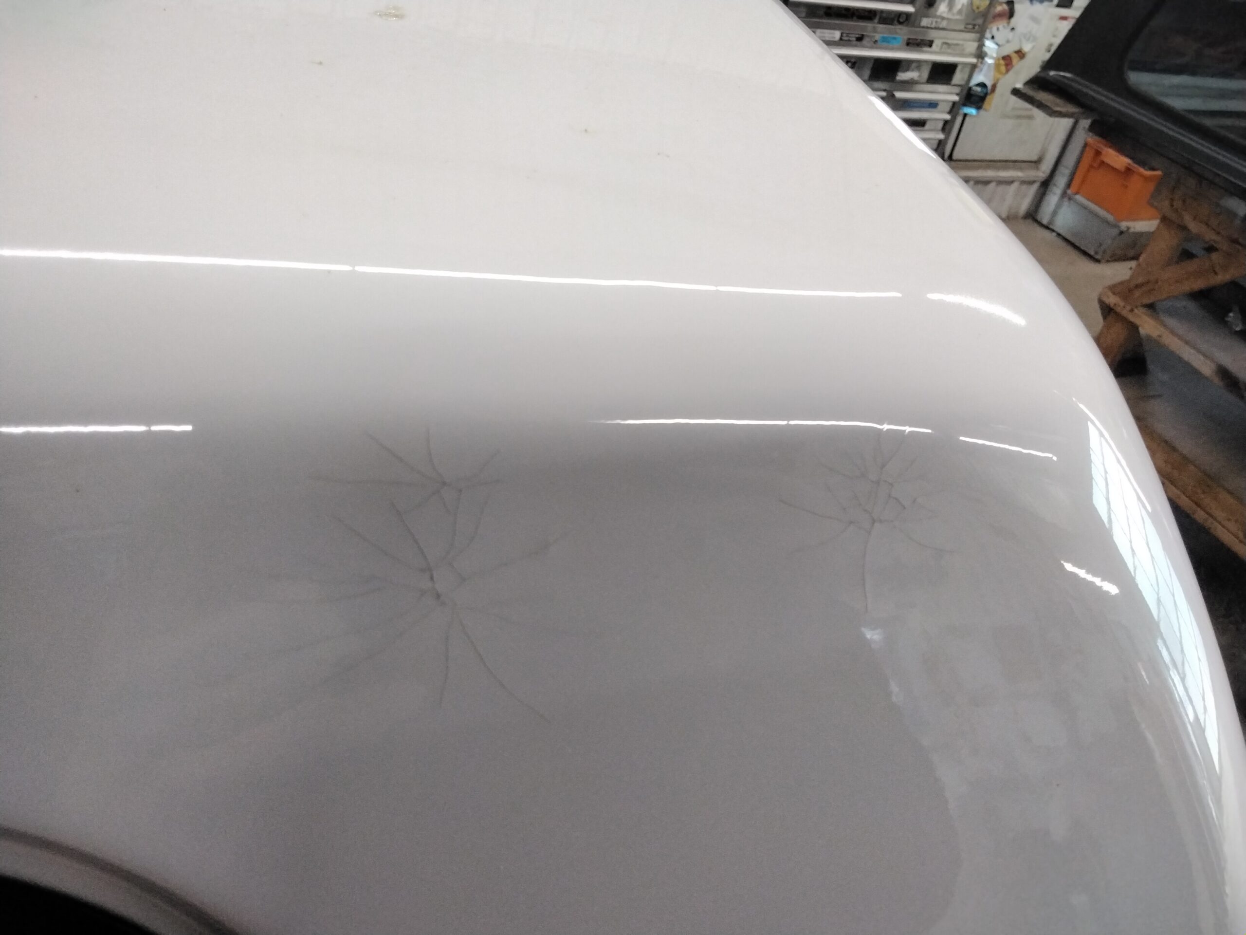 Chevrolet Silverado 1500 5’8 GAZ Summit White Leer Legend Truck Cap - Image 5