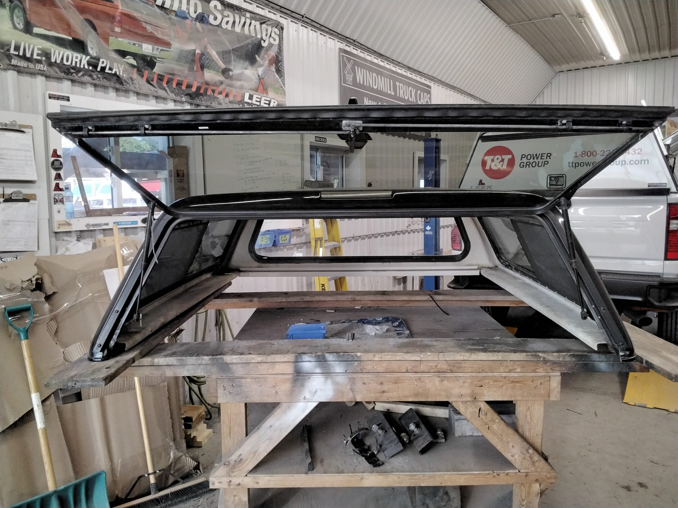 2009 – 2014 Ford F150 5’6 UH Tuxedo Black ARE Truck Cap - Image 3