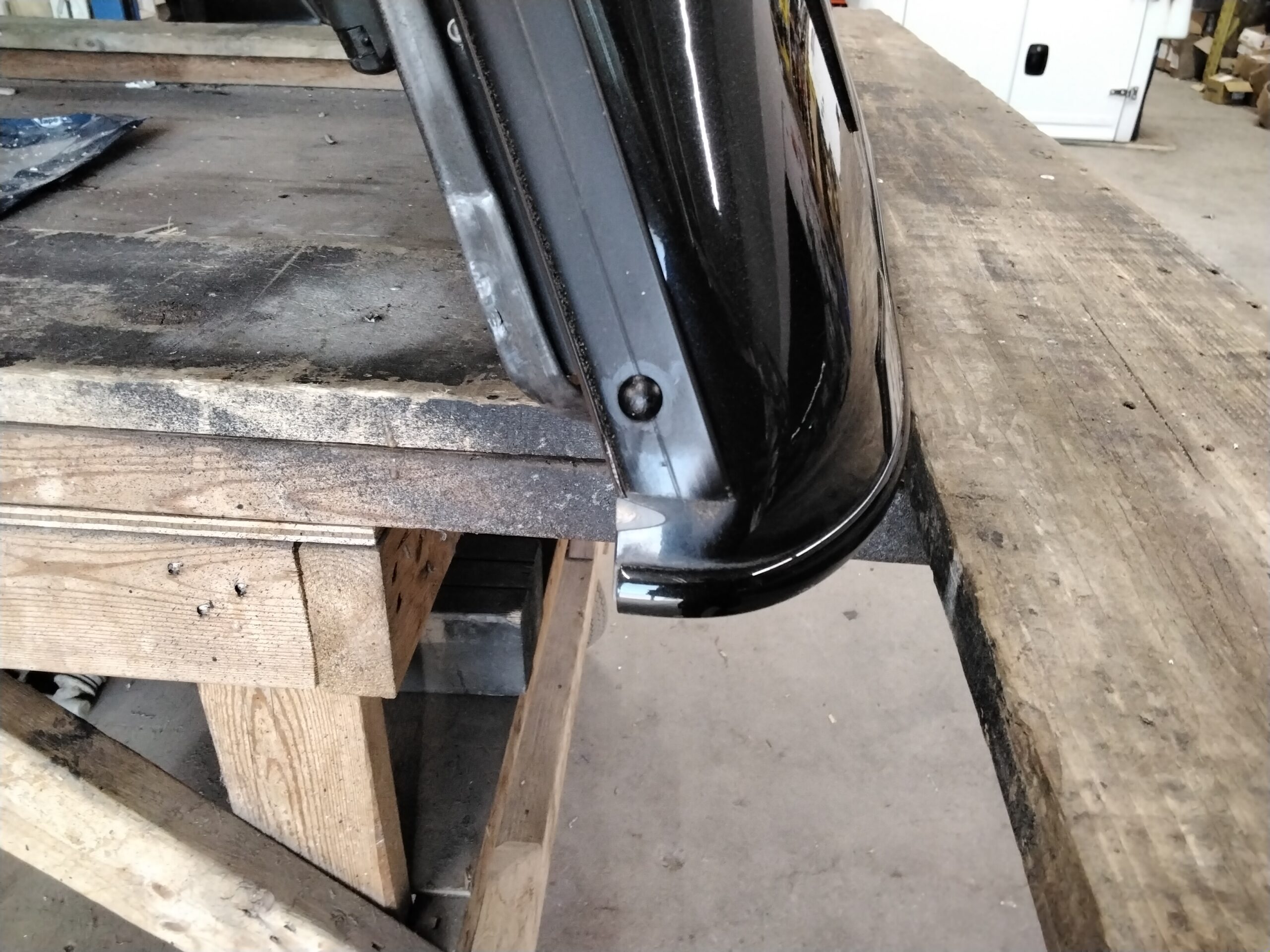 2009 – 2014 Ford F150 5’6 UH Tuxedo Black ARE Truck Cap - Image 4