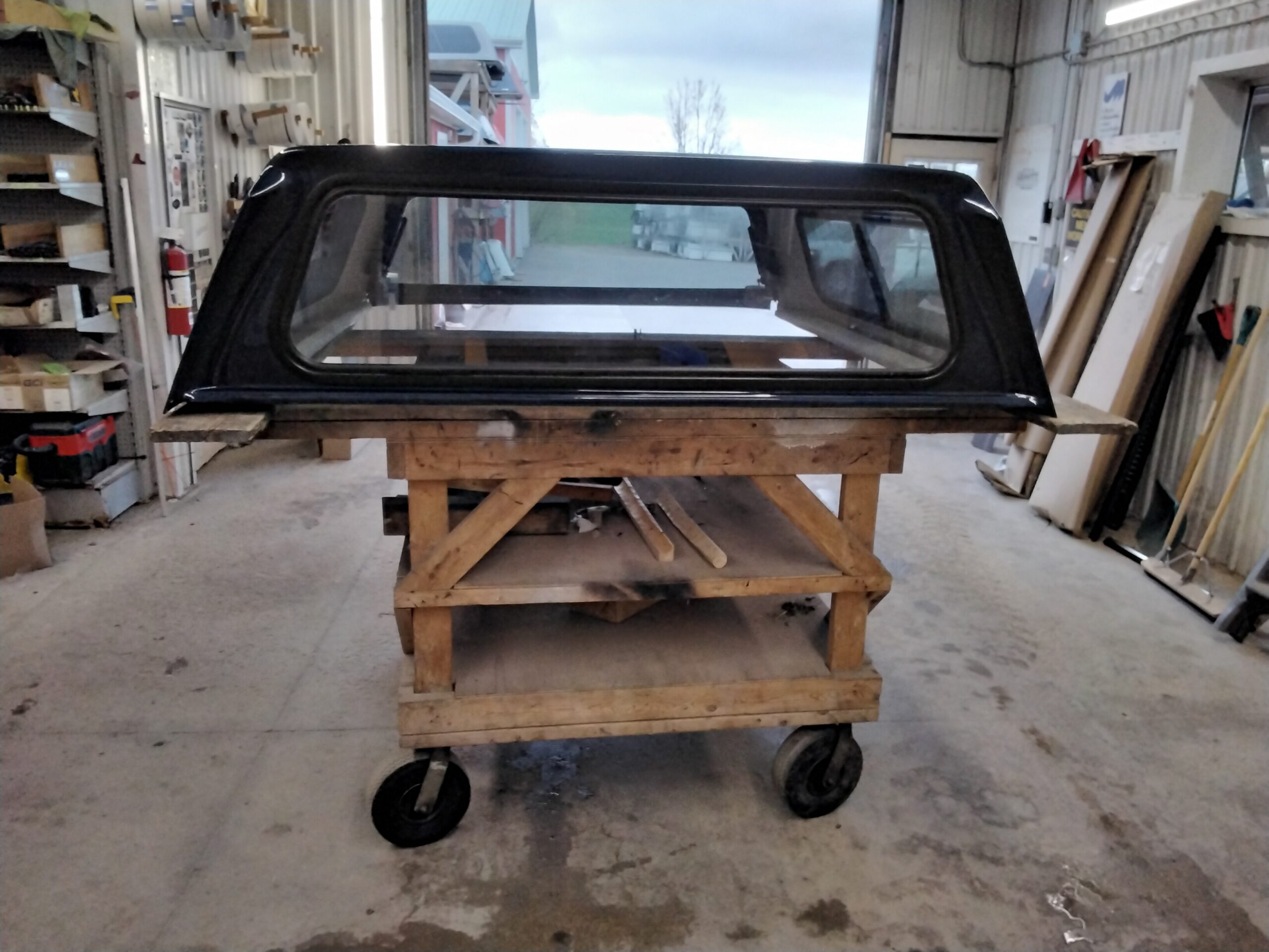 2019 – 2026 Chevrolet Silverado 1500 5’8 619D Northsky Blue Ranch Truck Cap - Image 4