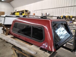 2015 – 2022 Chevrolet Colorado or GMC Canyon 5’2 G7P Copper Red Century Truck Cap