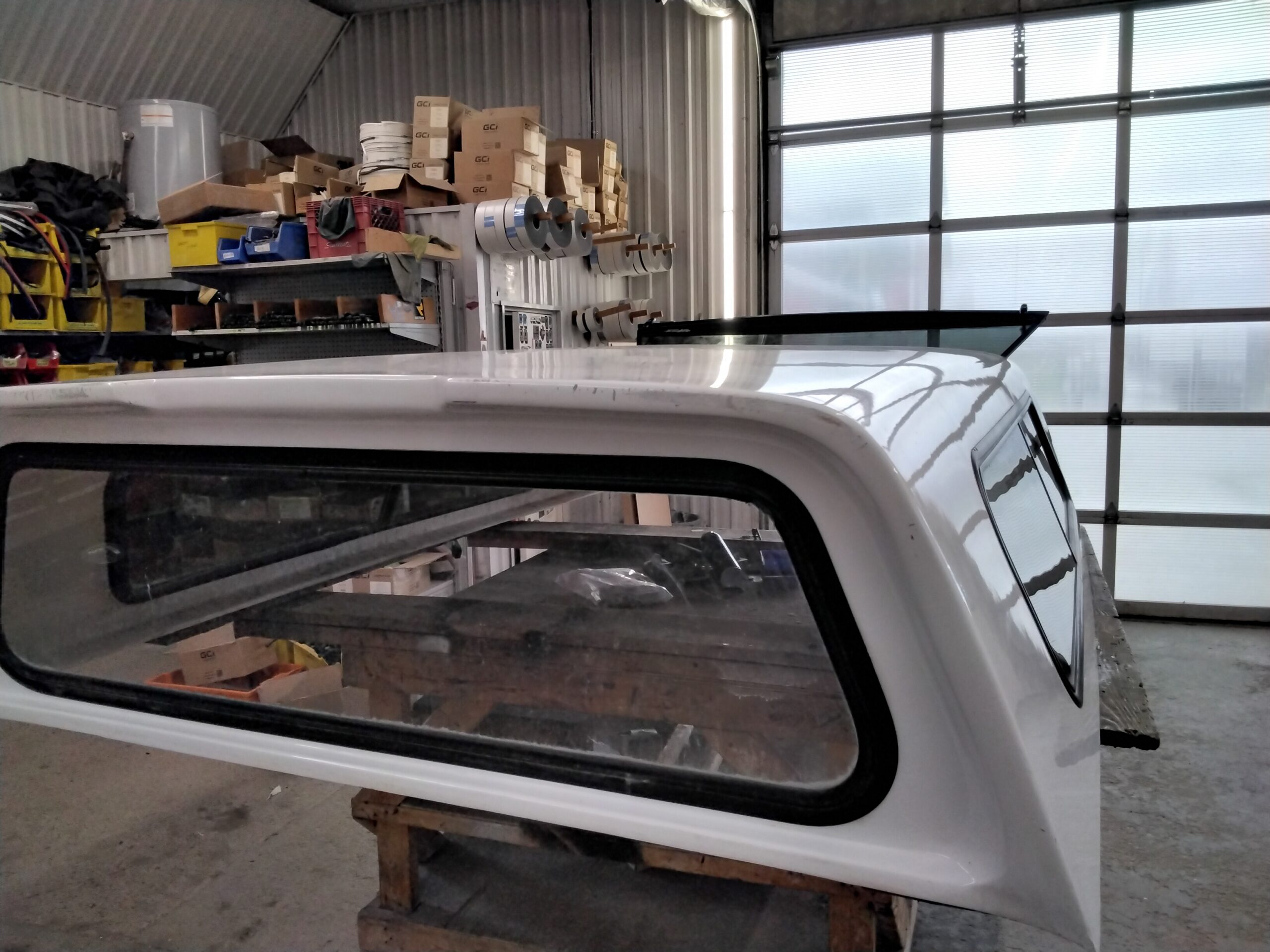 Chevrolet Silverado or GMC Sierra 8′ GAZ White Ranch Truck Cap - Image 5