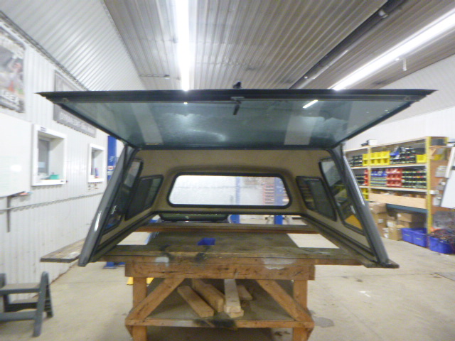 1999 – 2006 Chevrolet Silverado or GMC Sierra 6’6 Grey High Rise ARE Truck Cap - Image 3