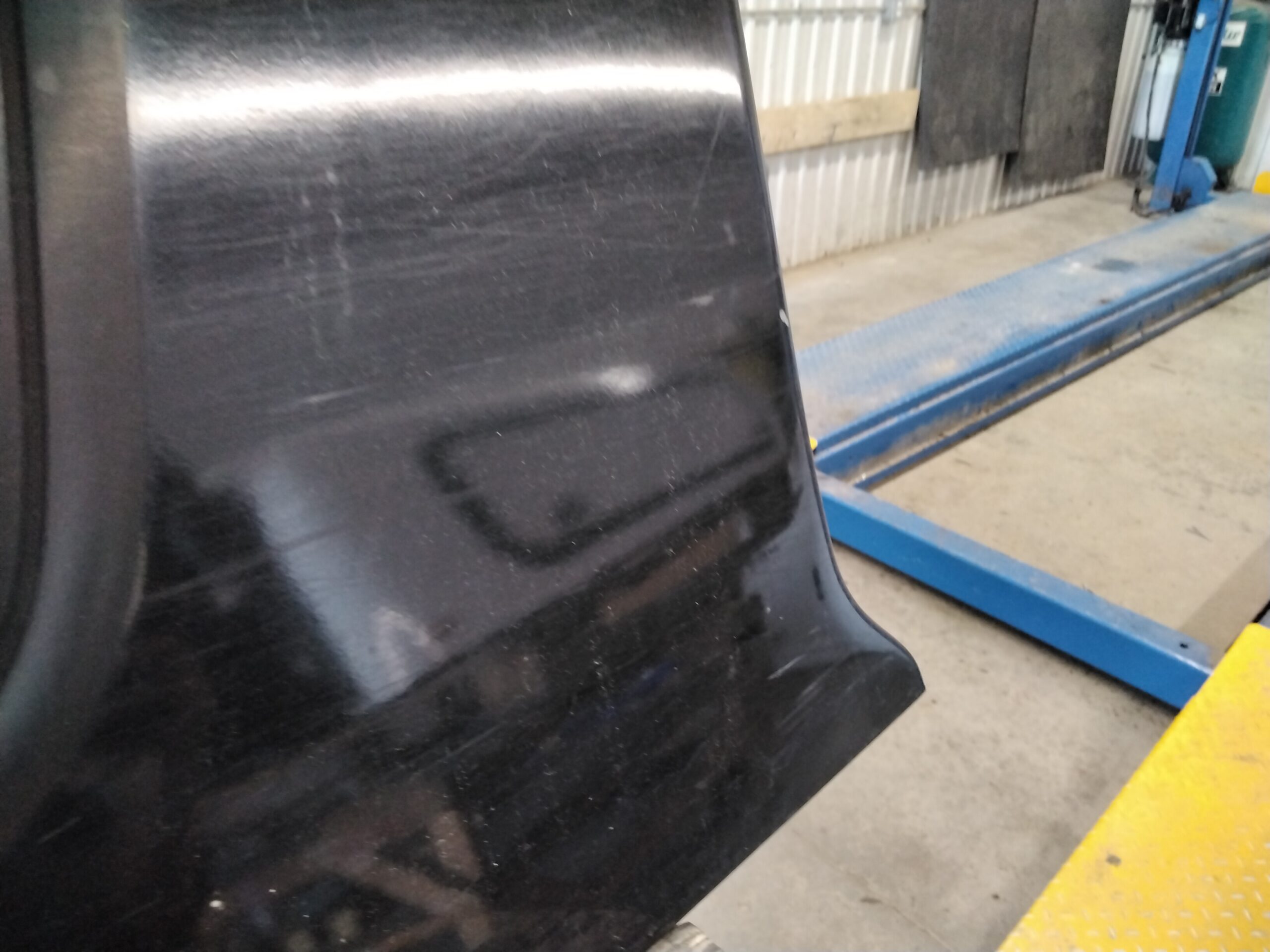 2004 – 2008 Ford F150 5’6 Black Ranch Truck Cap - Image 11