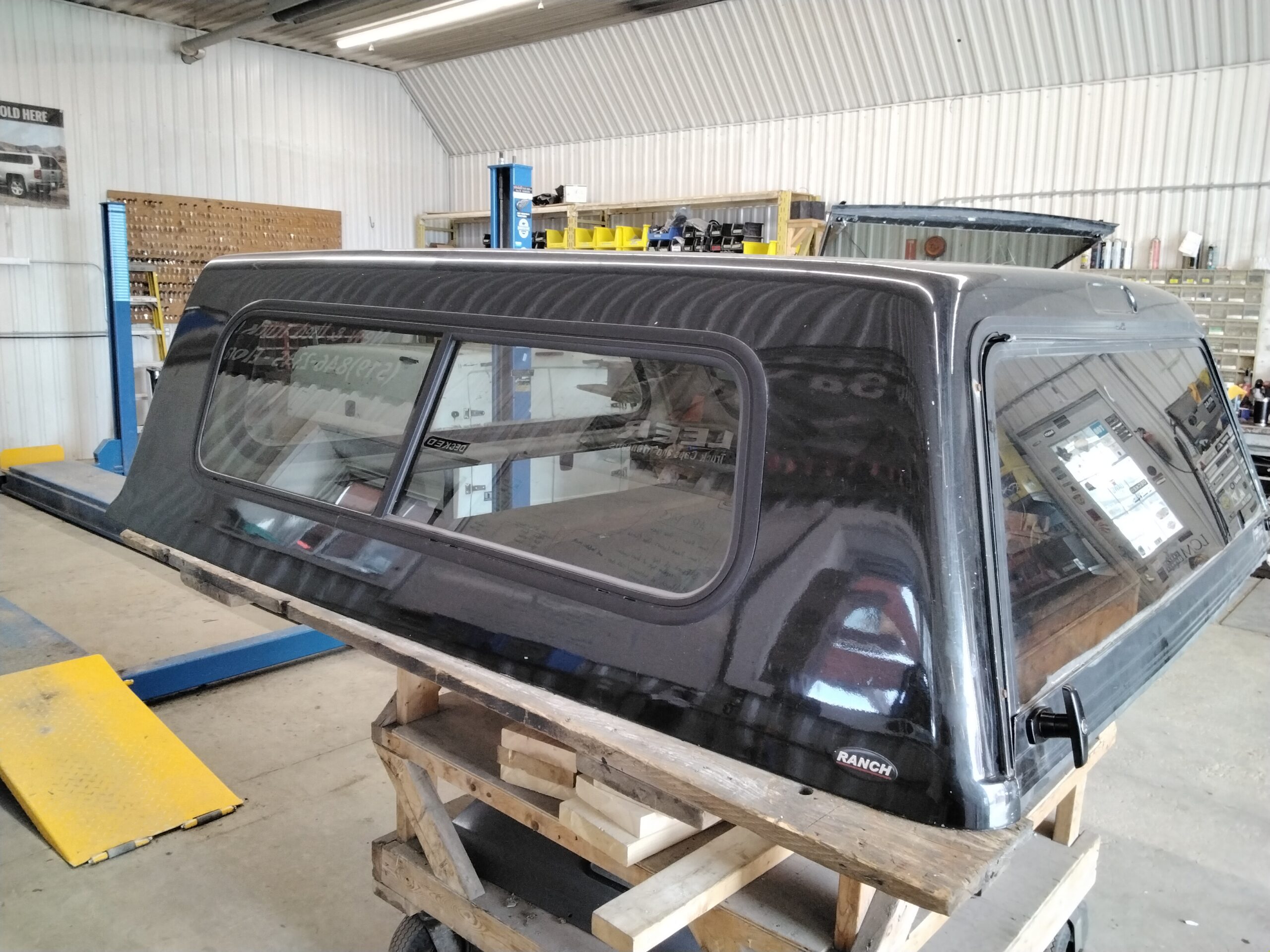 2004 – 2008 Ford F150 5’6 Black Ranch Truck Cap - Image 2