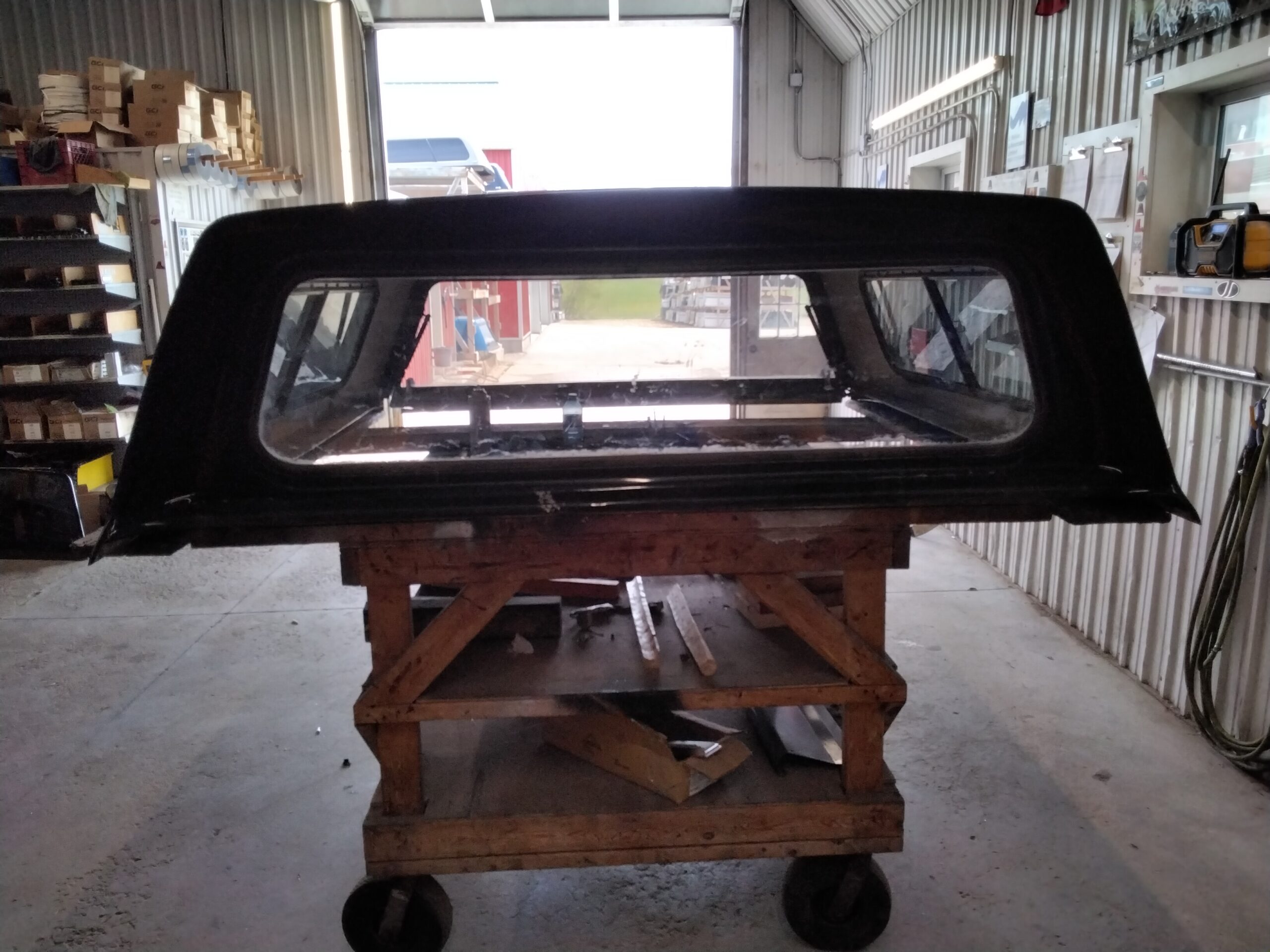 2004 – 2008 Ford F150 5’6 Black Ranch Truck Cap - Image 4