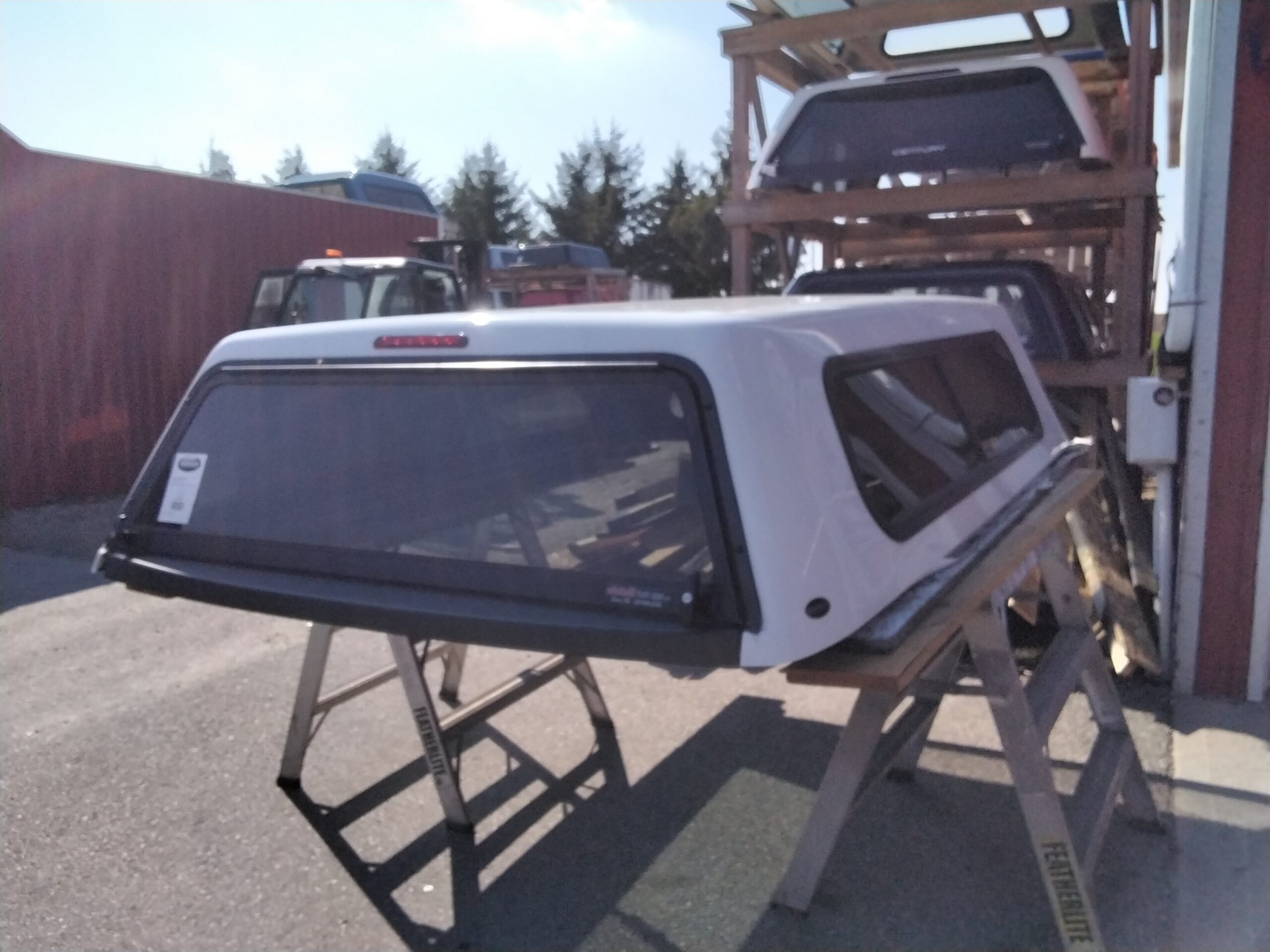 Chevrolet Silverado 1500 8′ GAZ White Ranch Truck Cap - Image 2