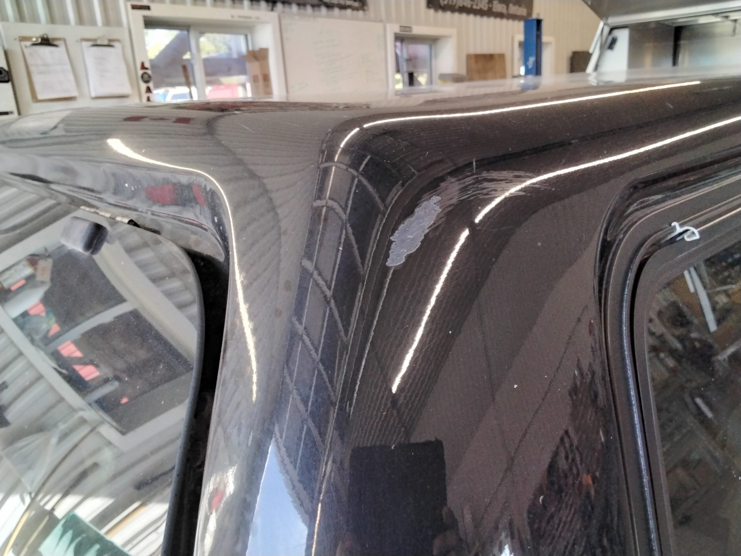 GMC Sierra or Chevrolet Silverado 6’6 GBA Black Leer100XR Truck Cap - Image 4