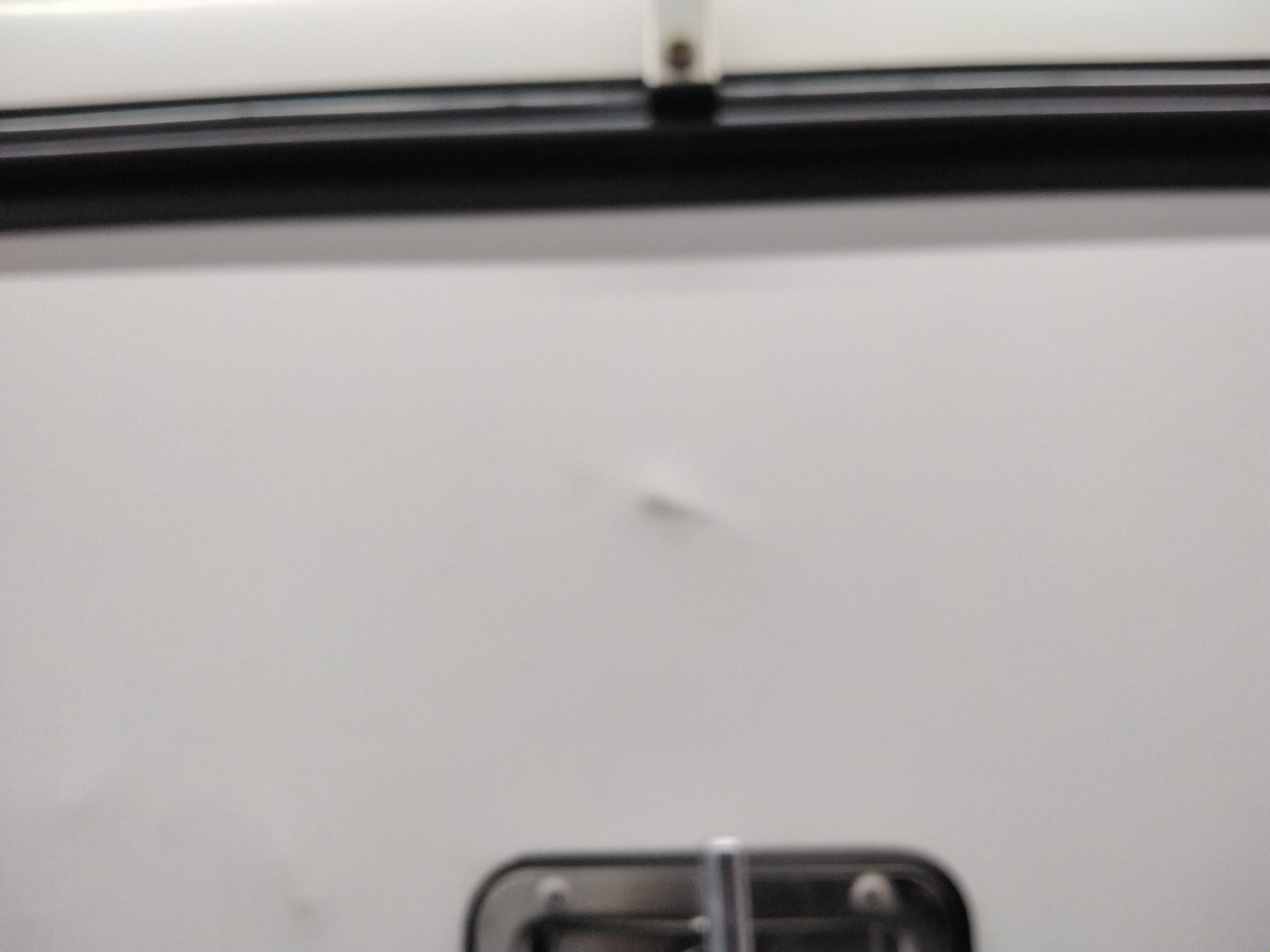2015 – 2020 Ford F150 8′ White Leer Contractor Truck Cap - Image 8