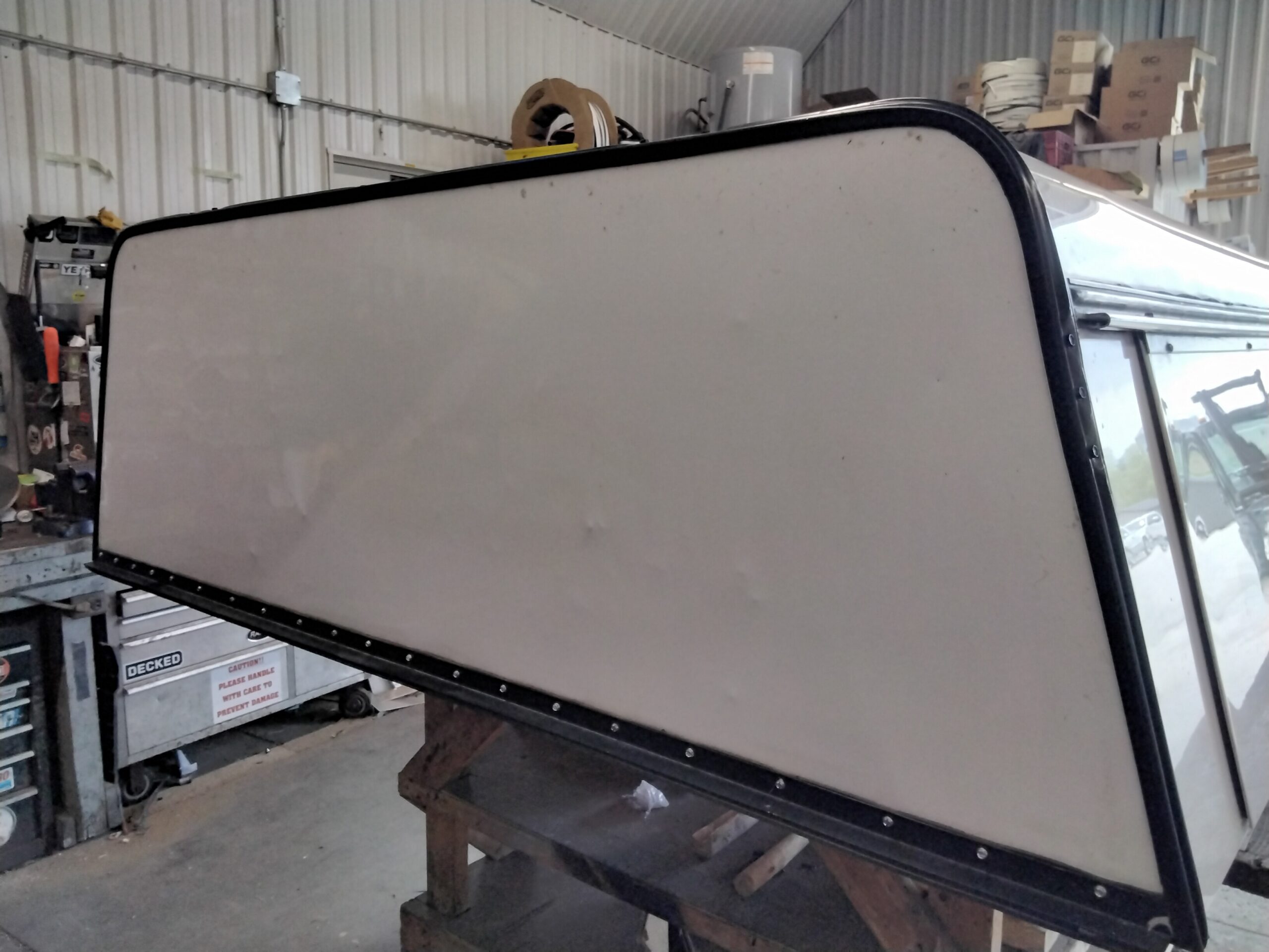 GMC Sierra or Chevrolet Silverado 6’6 White Swiss HDU Contractor Truck Cap - Image 7