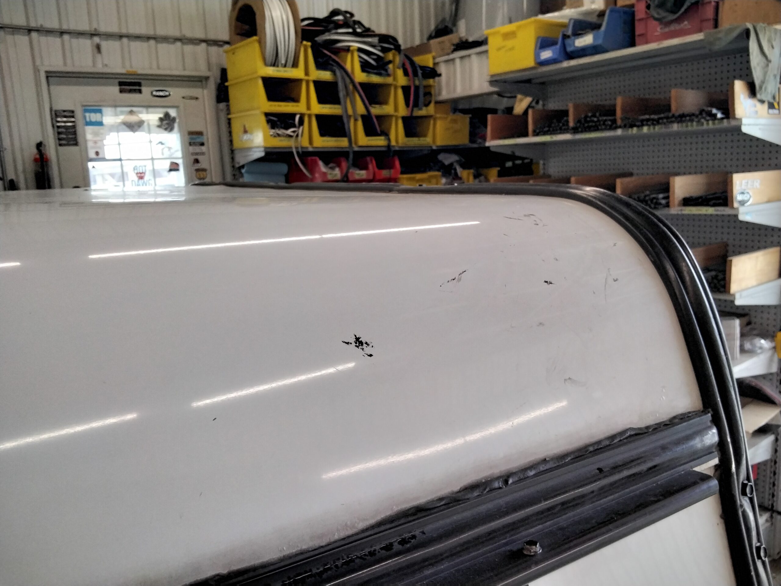 GMC Sierra or Chevrolet Silverado 6’6 White Swiss HDU Contractor Truck Cap - Image 6